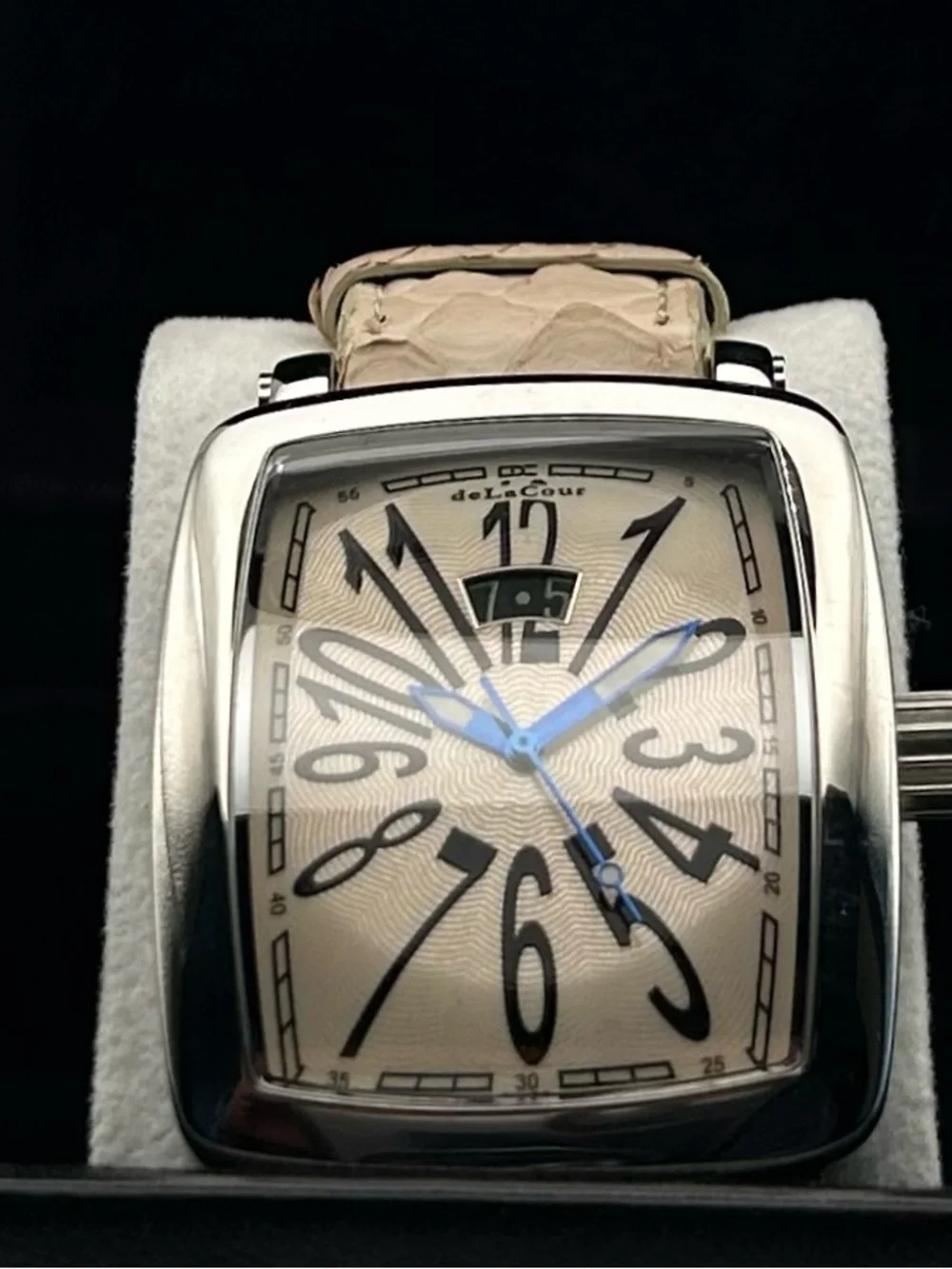 DeLacour Via Larga Men’s Limited Edition White Dial And Strap Quartz 36mm Watch